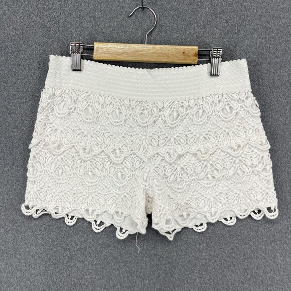 BCBG Girls Pants - BCBG Girls Shorts Womens Medium White Lace Crochet‎ Boho Festival Scallop Hem